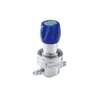 Регулятор AMFLO UHP AU24 Материал: Код ZS (Body,Gland-SUS316L;Poppet, Nozzle,Diaphragm-Hastelloy®C-22; Seat: PCTFE) ; Поверхность 0.13 um; 2х портовый, вх. давл. 159 бар, CV-0.45