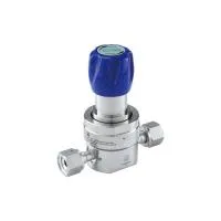Регулятор AMFLO UHP AU23 Материал: Код SHP (Body-SUS316L VAR, Gland-SUS316L;Poppet, Nozzle,Diaphragm-Hastelloy®C-22,Seat: PCTFE) ; Поверхность 0.25 um; 2х портовый, вх. давл. 206 бар, CV-0.9